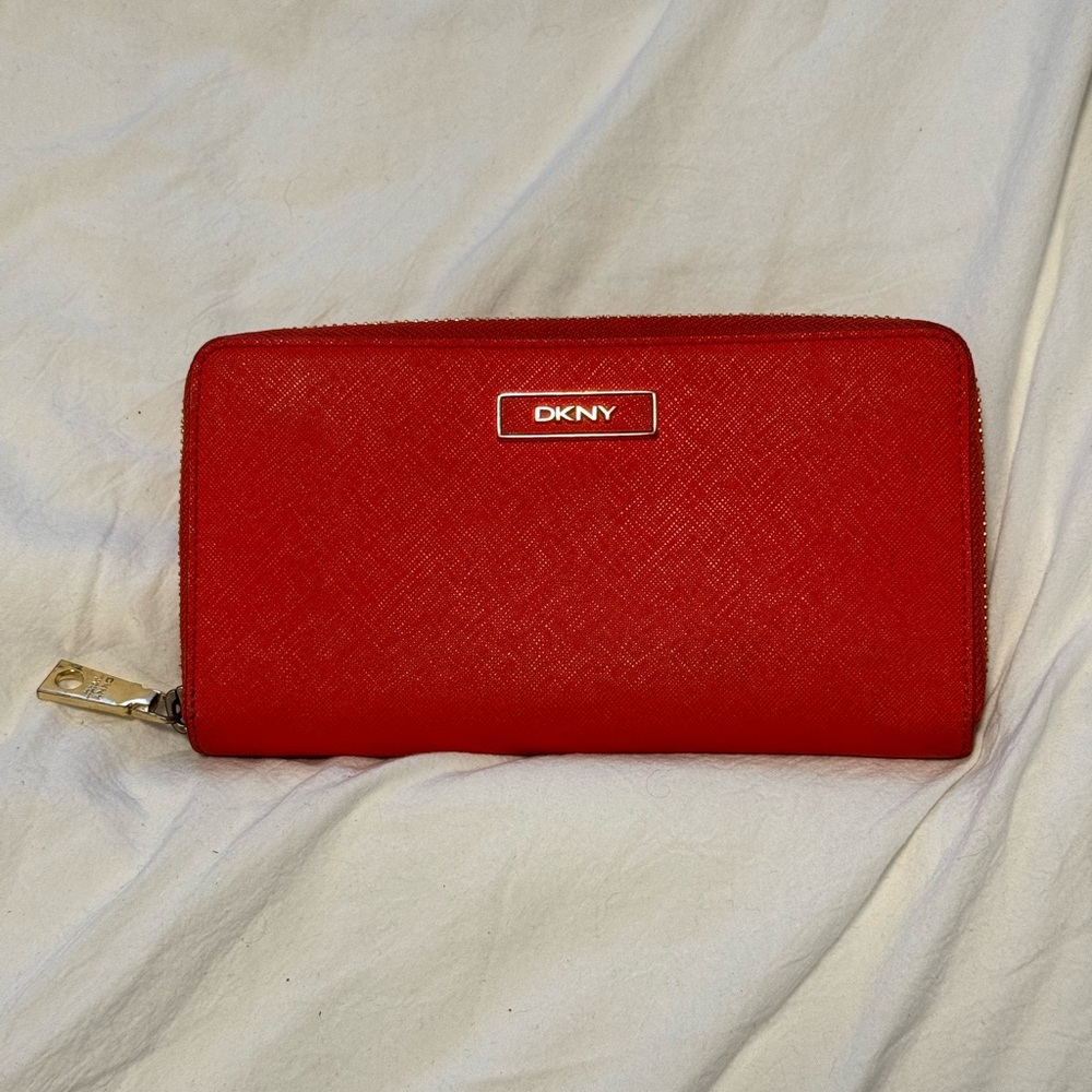 DKNY Summer Spring Wallet Coral